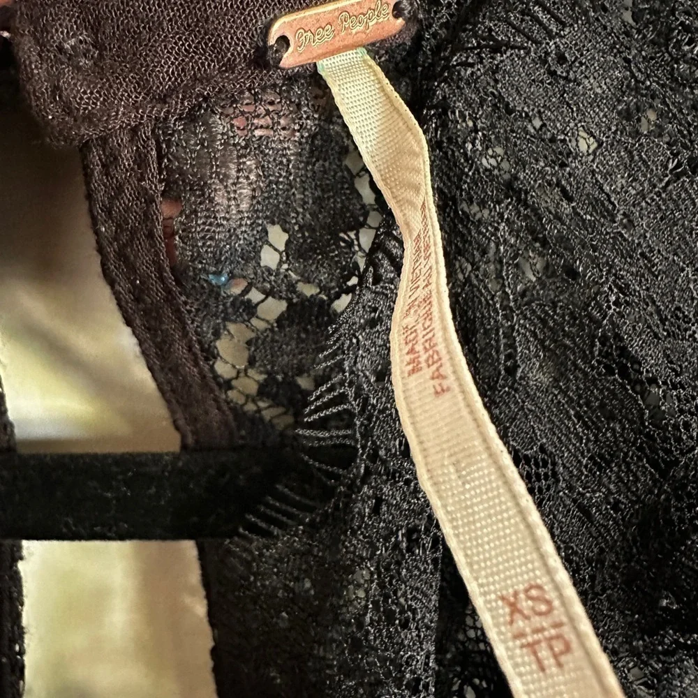 Free People Secret Origins Pieced Lace Tunic black size XS - Picture 10 of 13